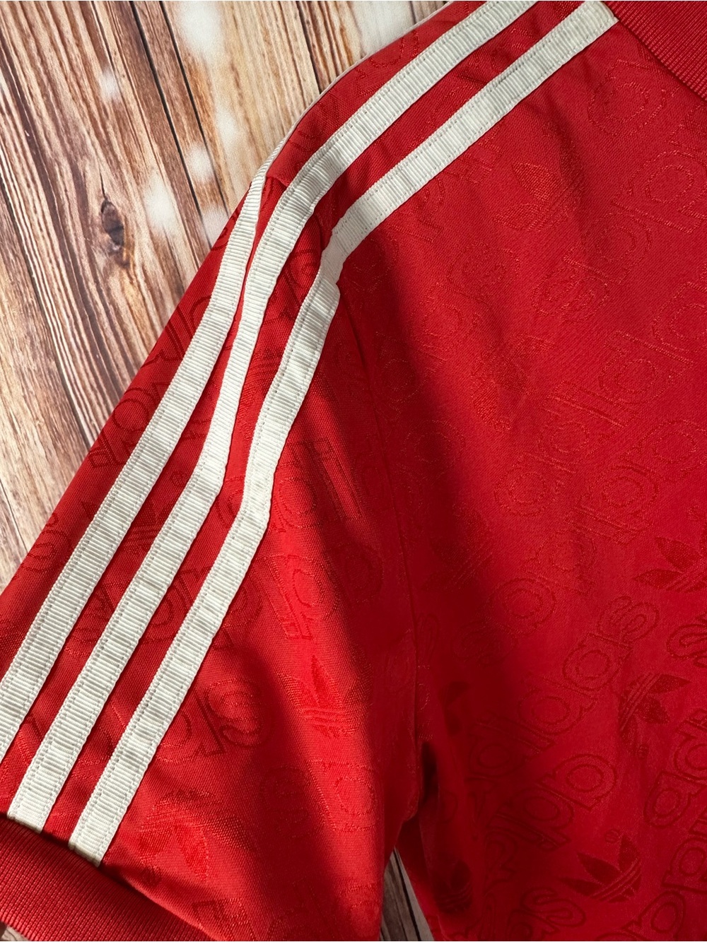Adidas Red Jacquard Short Sleeve Bodysuit Size Large - Picture 14 of 15